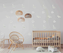Carregar imagem no visualizador da galeria, Os nossos autocolantes decorativos dinossauros são a delicia de muitas crianças e com eles pode fazer o efeito de papel de parede sem trabalho e em poucos minutos! E, quando quiser pode mudar de posição ou de parede porque não danificam as superfícies!