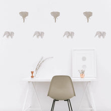 Carregar imagem no visualizador da galeria, Montagem com os nossos autocolantes decorativos dos elefantes! Cole-os alternando a cabeça e o corpo do elefante!