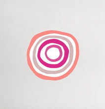Carregar imagem no visualizador da galeria, Pormenor de um autocolante bola aplicado numa parede.
